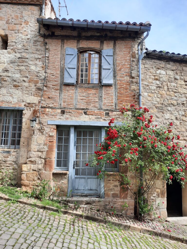 cordes sur ciel village in france